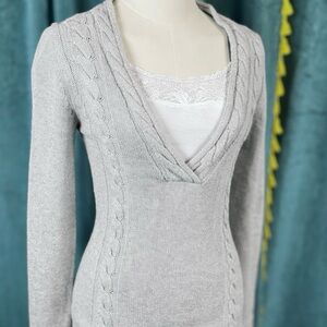 Banana Republic Womens Gray Cable Knit V-Neck Sweater long sleeve y2k vtg tunic